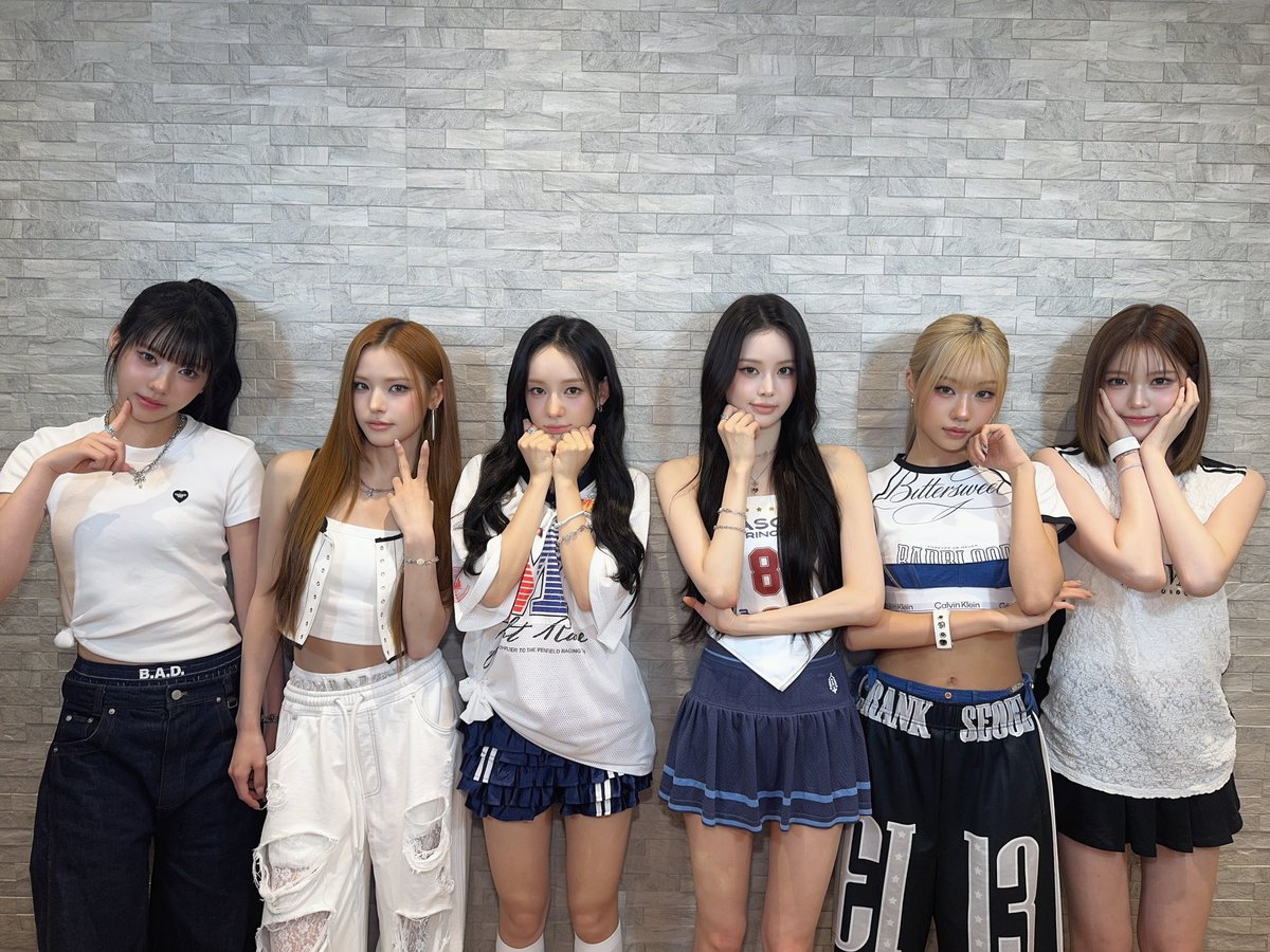 izna_offcl_jp's tweet photo. [iznaPIC_JP📷] 

2026.09.02
「DUMB HOT!」MV初公開記念 カウントダウンイベント

来てくださったみなさん、ありがとうございました💓
日本デビュー日、忘れられない思い出になりました✨
そしてiznaの日本デビューアルバム「HANDLE WITH CARE」たくさん聴いてください🫧

izna JAPAN 1st MINI ALBUM『HANDLE WITH CARE』
💿https://t.co/gwluuVCjzC  

#izna #DUMB_HOT
#izna_JAPANDEBUT 
#HANDLEWITHCARE #izna_HANDLEWITHCARE