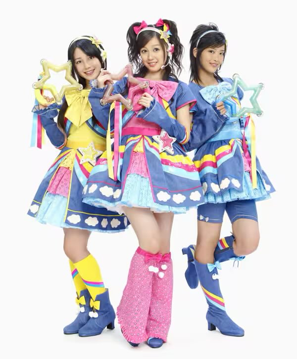 ayumizukitty18's tweet photo. レッグウォーマーにときめきを感じる平成女児 https://t.co/t5MjB7aZ7Z