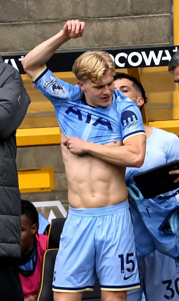 futeboldemacho_'s tweet photo. Saudades da Copa do Mundo!
Lucas Bergvall 🥵 https://t.co/4fQMbAnDzV