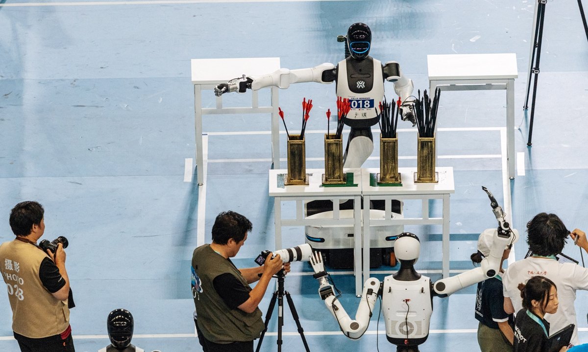 globaltimesnews's tweet photo. The Beijing Innovation Center of Humanoid Robotics Co announced Wednesday that its open-source dataset #RoboMIND has surpassed 20 million cumulative global downloads, doubling within a month and emerging as a major platform for humanoid robotics data. https://t.co/4So8wQHRaY https://t.co/EgVuRvBCuY