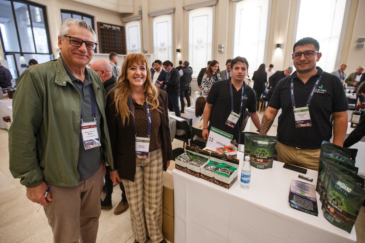promendoza's tweet photo. Empresas mendocinas muestran su potencial en la primera edición de la Mendoza Southern Food. https://t.co/icawS8txcB https://t.co/LXqwPV7F0E