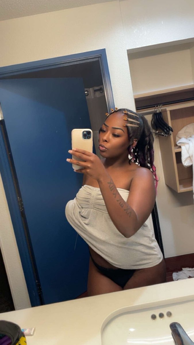 TheOnlyChoc's tweet photo. Am I ur baby🥺🥺😛👩🏿‍🎤 https://t.co/KAwACRfhE9