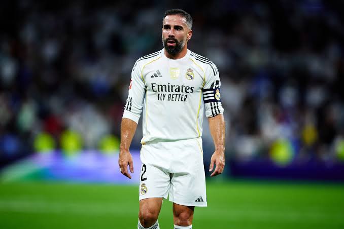 abdulhamid_kuta's tweet photo. Unpopular opinion:

If Dani Carvajal is still a free agent, why aren’t Liverpool at least exploring a short-term deal?

Liverpool are short at right-back, and Carvajal brings elite experience, mentality and defensive know-how.

He doesn’t have to be the long-term solution. Just give the squad a proven option while Conor Bradley recovers.

Everyone is happy.  🫢🔥❤️