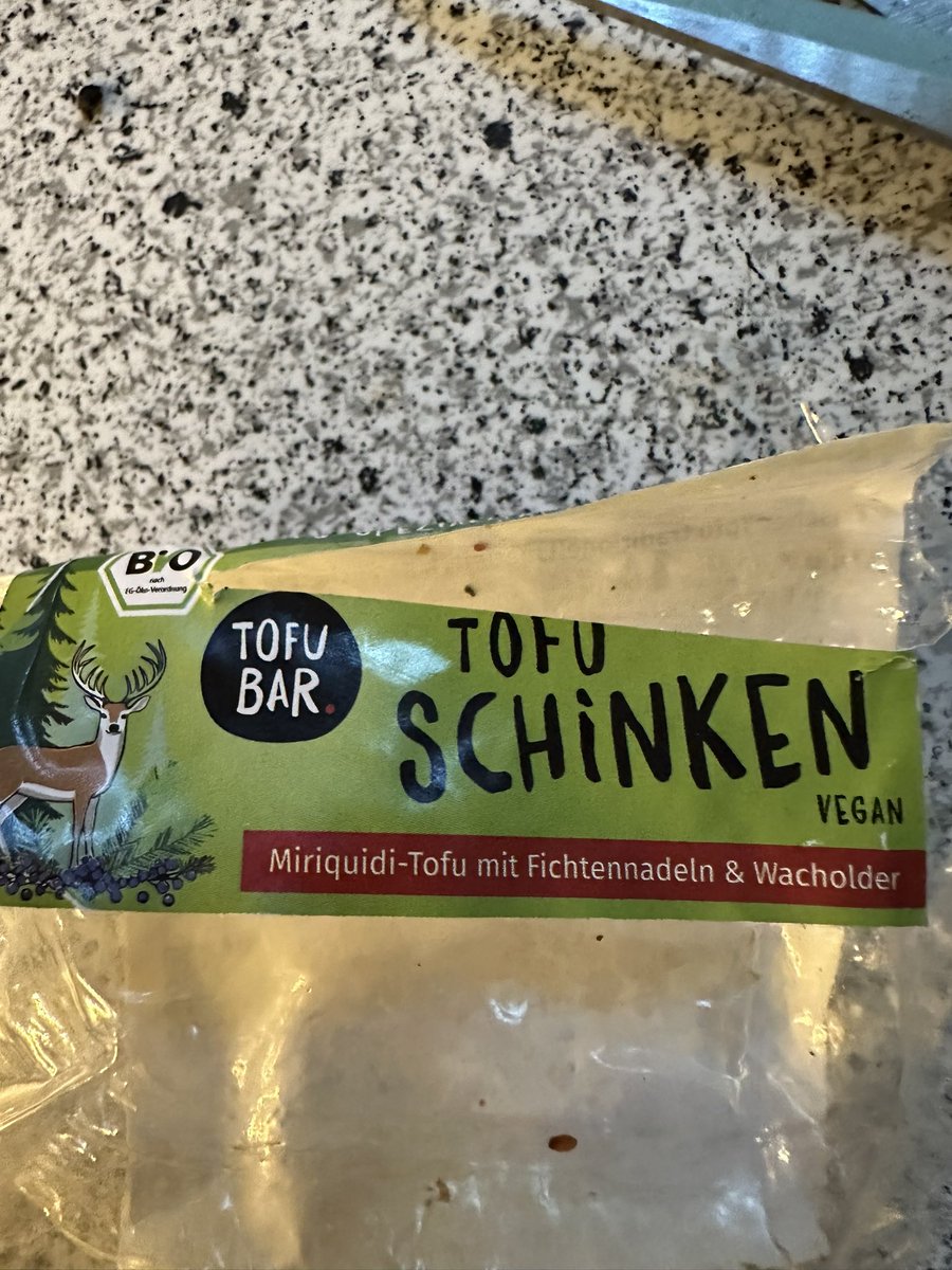 marnaswelt's tweet photo. Tofuschinken auf Pasta mit Seidentofucreme #vegan #govegan https://t.co/8xrl8RT4cB