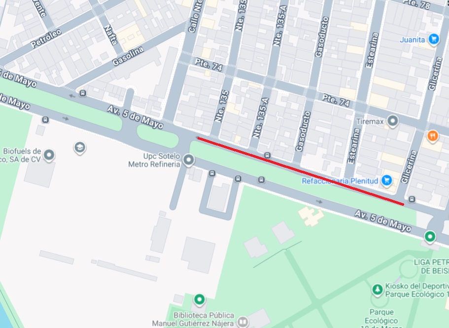 otro_user_2's tweet photo. @ClaraBrugadaM Otro bache sobre tercer carril, sobre avenida 5 de mayo, dirección Naucalpan, Azcapotzalco ¿podrían acudir a taparlo por favor? está peligroso, gracias. @ClaraBrugadaM @SOBSECDMX @locatel_mx https://t.co/hscP194KMU