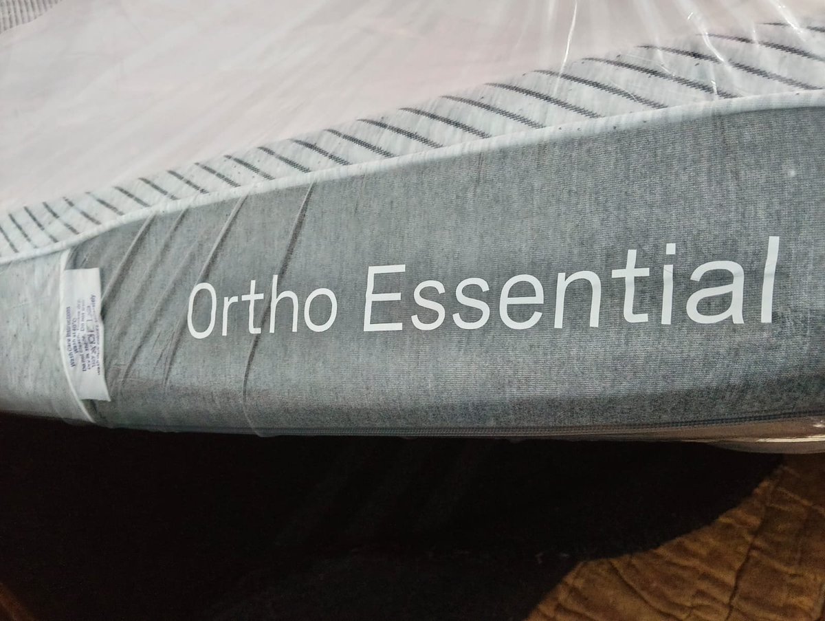NeeleshBanerjee's tweet photo. @SupportWakefit Very disappointed with my first @WakefitCo experience. Ordered through local store &amp; paid for an Ortho Classic, but received Ortho Essential.
Order ID: ORDER202608KCAA8I. Contacted the store; they promised a replacement. Please look into it resolve this urgently. https://t.co/Yf2d9mpOhQ