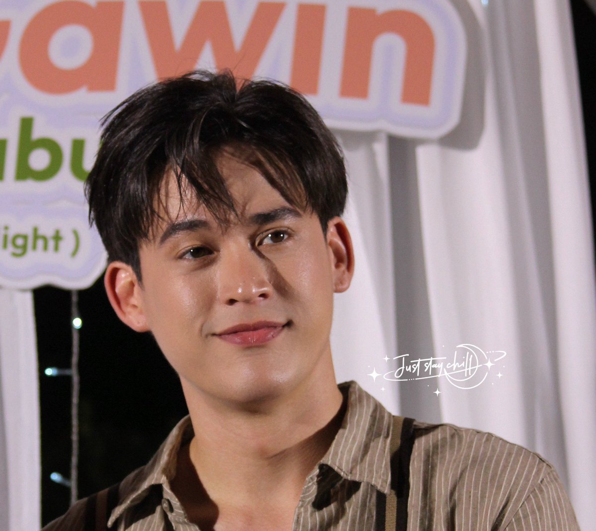 Kuamsuk144p's tweet photo. ฝรั่งน้องของฉัน นายน่ารักมาก ยอมรับเลยภาพนี้นายโคตรน่ารักเลยกวิน ฉันรักเครื่องหน้ากวินมาก ครบเครื่องมากพ่อคุณเอ้ย

#MamixJossGawinInKanchanaburi
#GawinCaskey https://t.co/8ZLf4PCSDV