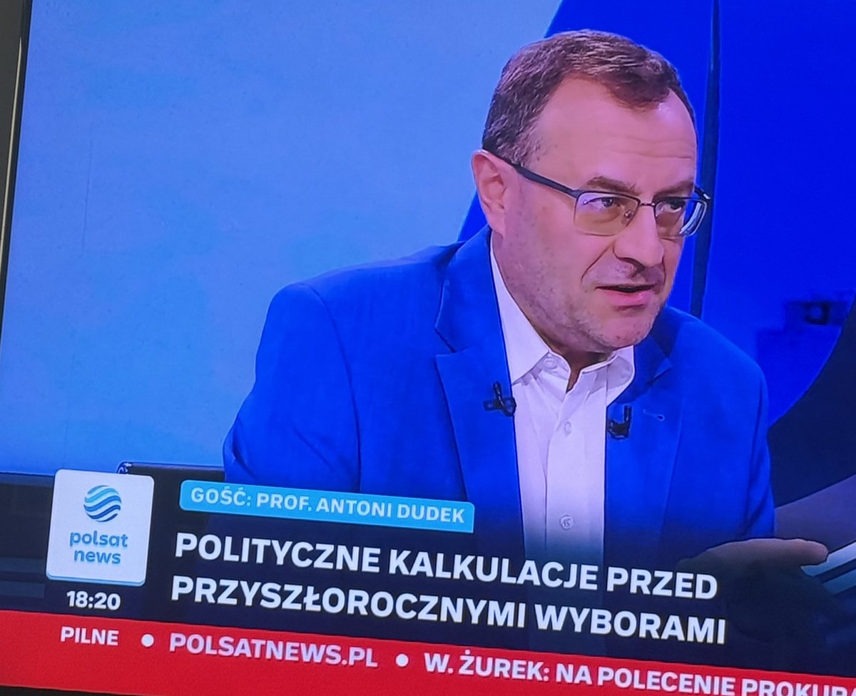 Cenckiewicz's tweet photo. Antek namawia Rozwój Plus i PSL do sojuszu wyborczego :) https://t.co/KpNZbcEzCp