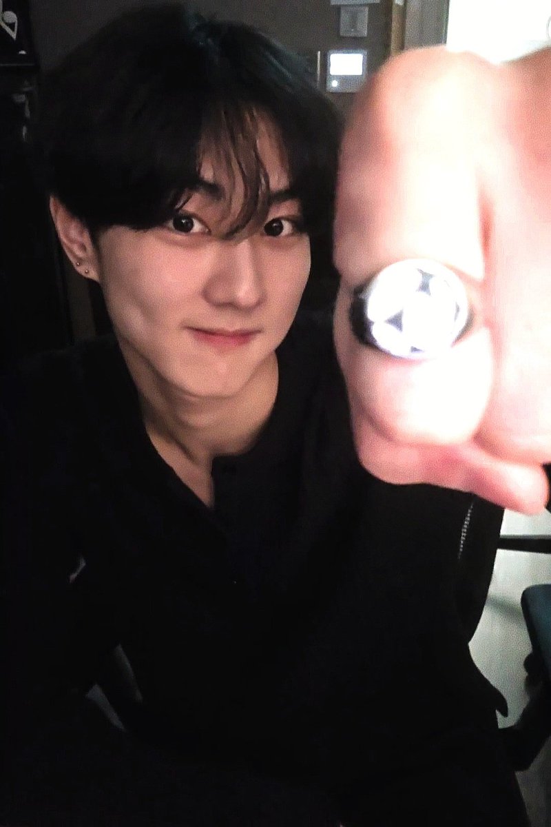 jungwon_mine's tweet photo. <3 https://t.co/YqsPSHgEt4