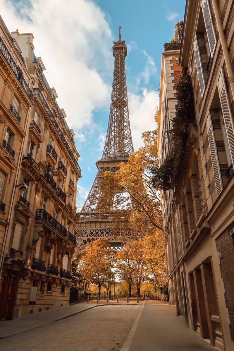 earthserenityy's tweet photo. Paris in Autumn https://t.co/Gsbu7JPwpa