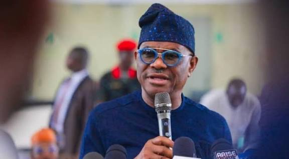 ParallelFacts's tweet photo. 2027: ‘We Control How Poor Nigerians Vote by Keeping Them Hungry, Causing Insecurity’ — Wike Exposes How APC, Tinubu Weaponised Poverty and Insecurity in Nigeria https://t.co/Wf1rgkybIG https://t.co/SMbG13IMqU