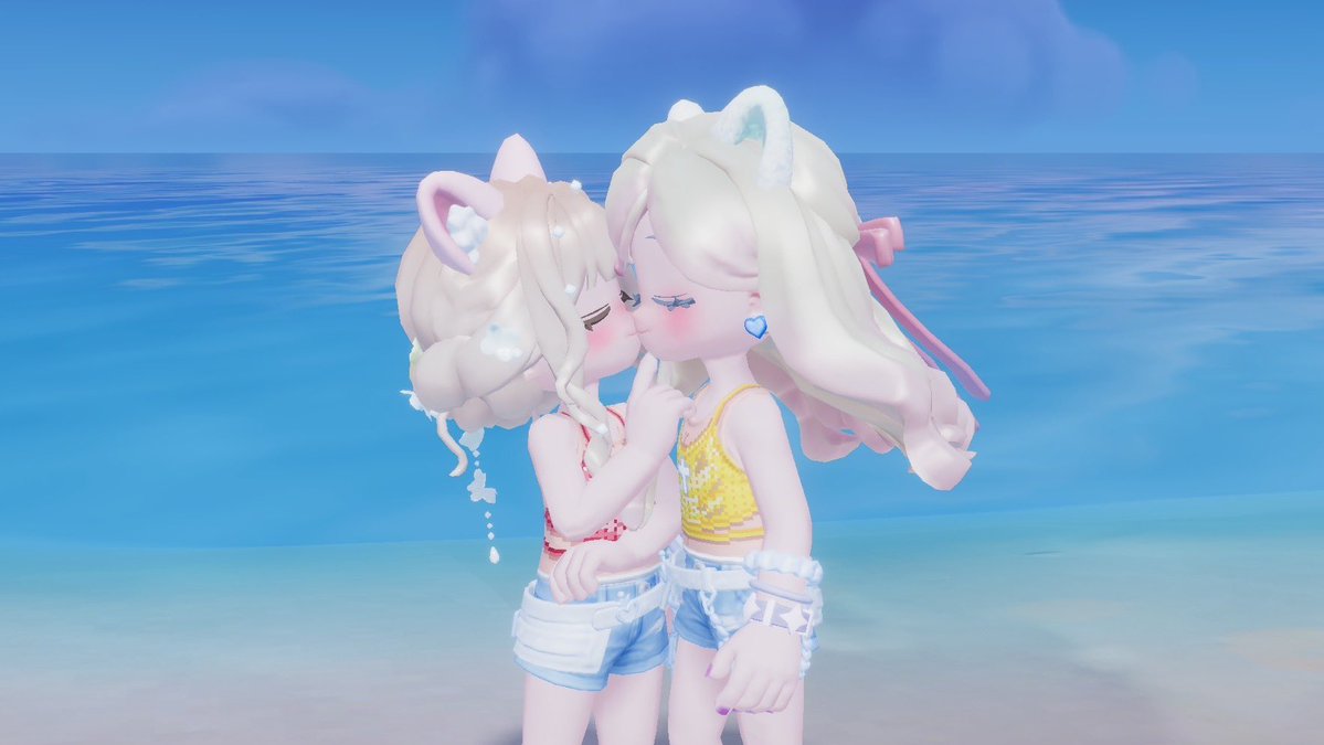 riri04210109's tweet photo. ちゅっ
ちゅっ
ちゅっ
あ〜ん🔞 https://t.co/vhnlv8e98e