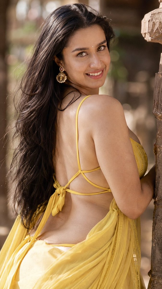 actressxai's tweet photo. Shraddha mommy yellow heat 💛🔥

#ShraddhaKapoor #BollywoodActress #AIart https://t.co/uudO1bKGjY