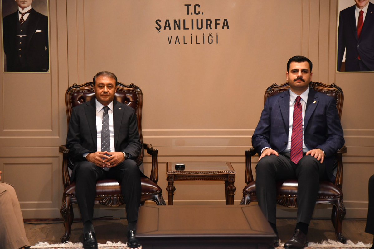 eyupkadirinan's tweet photo. Şanlıurfa Valimiz Sayın Hasan Şıldak’ı Kadın Kolları Genel Başkanımız Sayın Tuğba Işık Ercan ile beraber ziyaret ettik.

Sayın Valimize çalışmalarında kolaylıklar diliyoruz. https://t.co/hZGdv82vTN