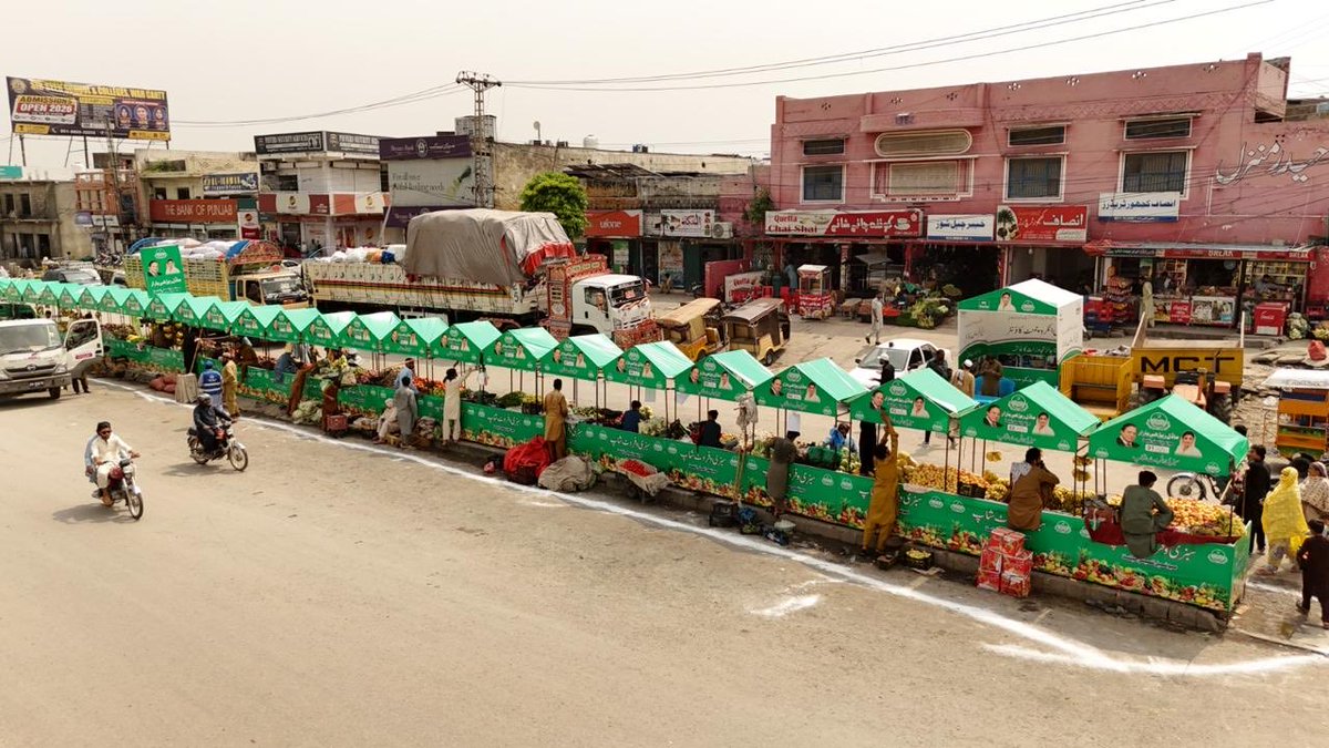 MaryamNSharif's tweet photo. Another cart bazar, Taxilla. https://t.co/oHILqc1Mt7