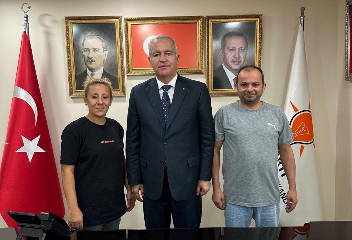 ismailerguness's tweet photo. İlçemiz sakinlerinden
🔹Sn. Aziz Temlik, 
🔹Sn. Ömer Soydam,
🔹Sn. Ömer İnan,
🔹Sn. Mehmet Ali Özer’i İlçe Başkanlığımızda ağırladık.

Nazik ziyaretleri dolayısıyla kendilerine teşekkür ediyorum. https://t.co/EJcwGBEZYu
