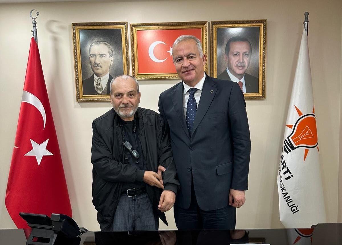ismailerguness's tweet photo. İlçemiz sakinlerinden
🔹Sn. Aziz Temlik, 
🔹Sn. Ömer Soydam,
🔹Sn. Ömer İnan,
🔹Sn. Mehmet Ali Özer’i İlçe Başkanlığımızda ağırladık.

Nazik ziyaretleri dolayısıyla kendilerine teşekkür ediyorum. https://t.co/EJcwGBEZYu