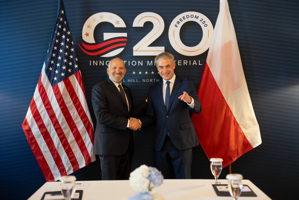 CommerceGov tweet picture