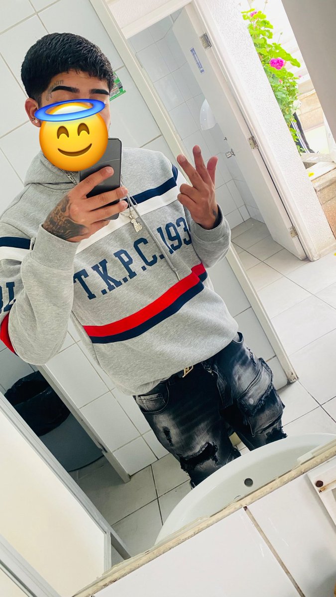 005loyaltyy's tweet photo. rt y te hablo pa colaborar😈😈
#arsmate #grindr #heterosengañados #gay #bisexual #gay #laserena #coquimbo #chile #morbopúblico #rt https://t.co/tqhUksaS3z