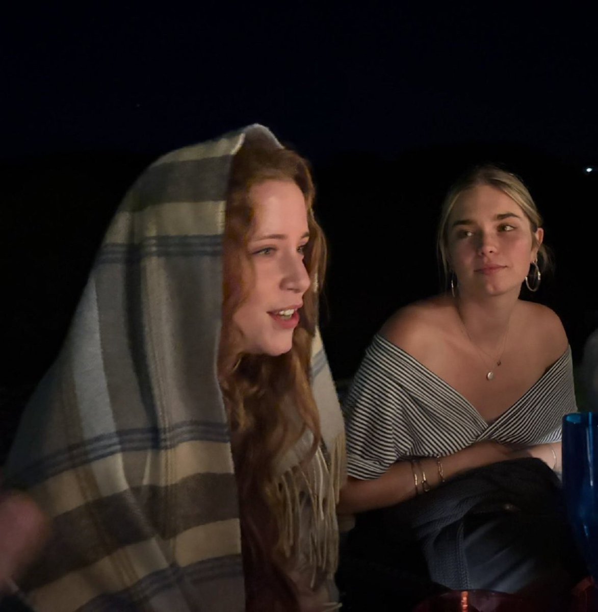 s4yd0ntgo's tweet photo. dixie and amelia our gorgeous gals https://t.co/N2jHocIAtI