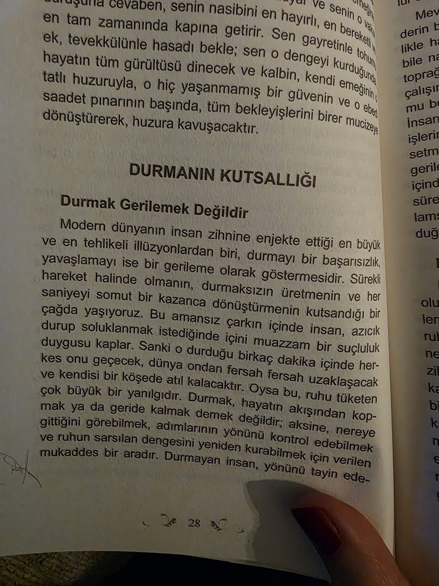 irematts's tweet photo. Mevlana "Modern dünyanın insan zihnine enjekte ettiği en büyük ve en tehlikeli illüzyonlardan biri ,durmayı bir başarısızlık yavaşlamayı ise bir gerileme olarak göstermesidir ." Diye bir cümle mu kurmuş ? https://t.co/MCdRikR30D
