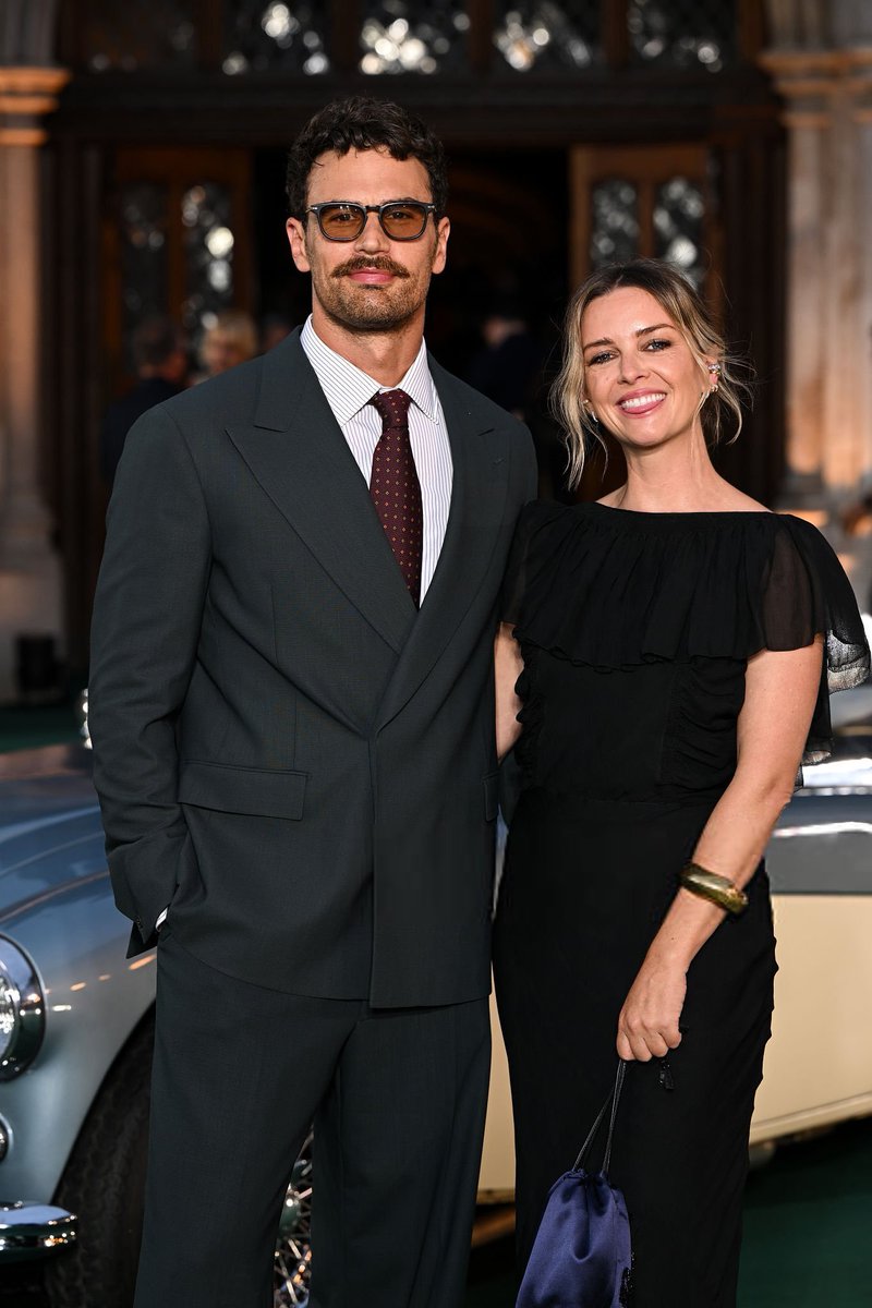 lilyljames's tweet photo. ruth kearney e theo james o maior casal do mundo!!!! https://t.co/yXHF3sR12a