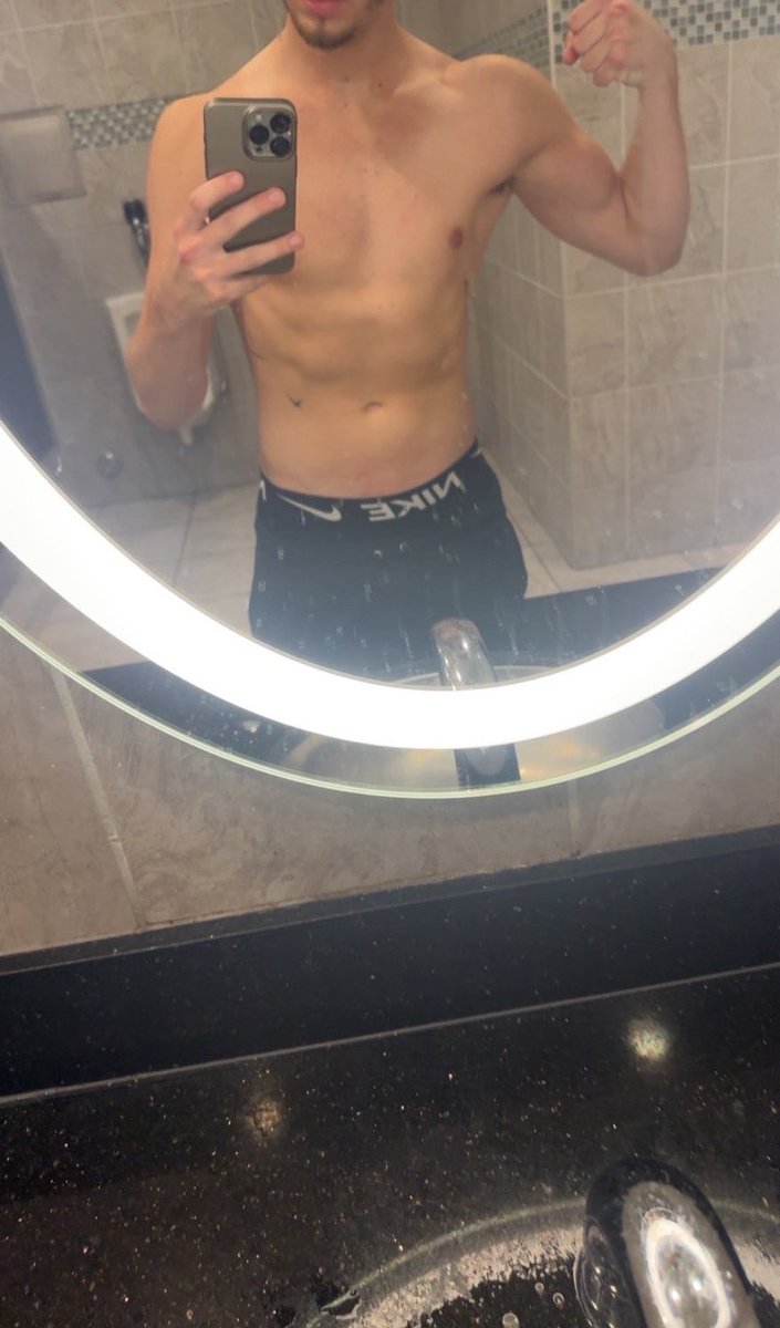 tylermenlo's tweet photo. good pump #gym #norcal https://t.co/CnjJooVVlb