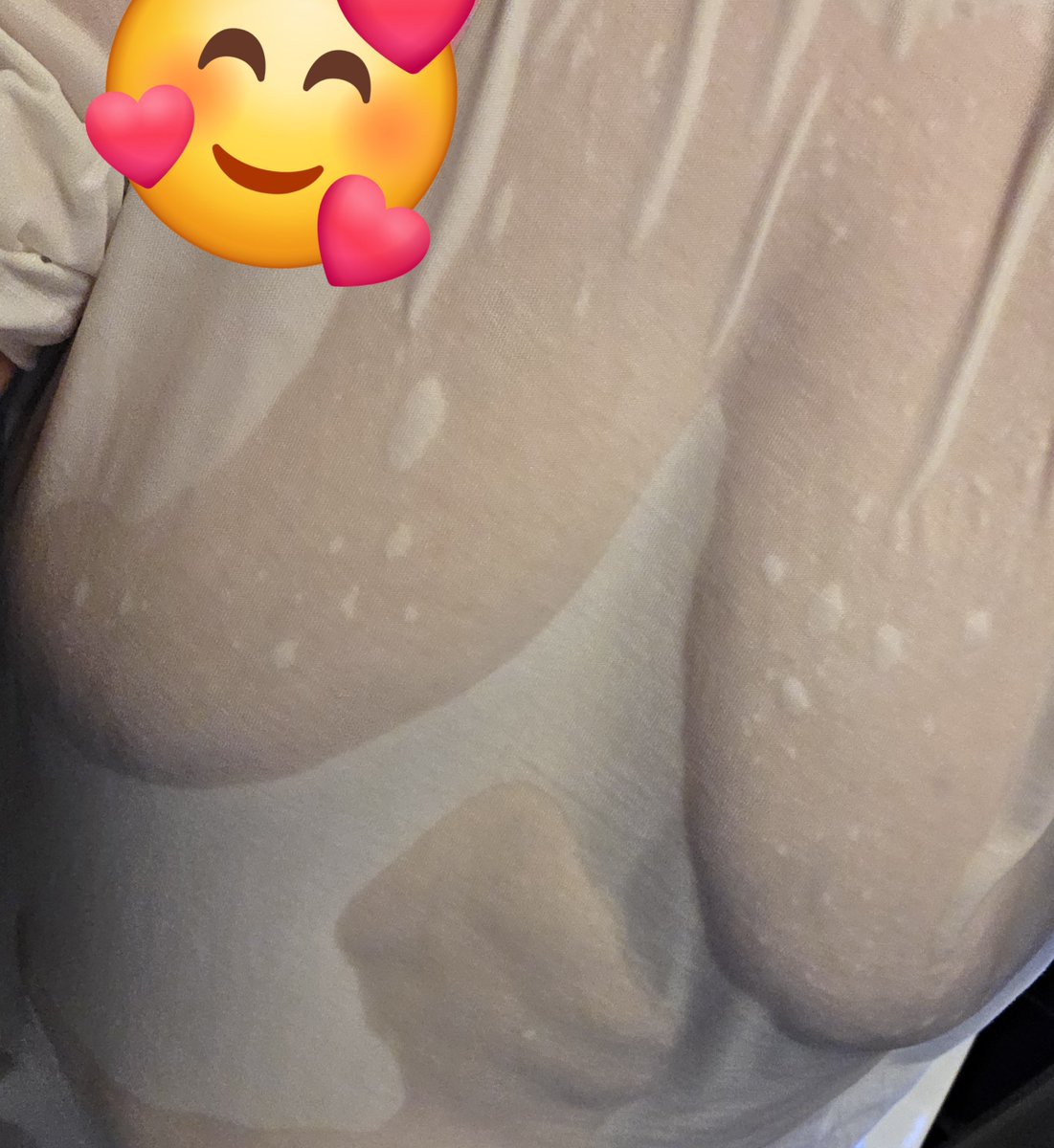 bustywelshie's tweet photo. When you get wet on your morning walk wish my pussy was getting this wet  💦💋 #horny #needahardcock #wettits 💋💦 https://t.co/2UfEI8EzYD