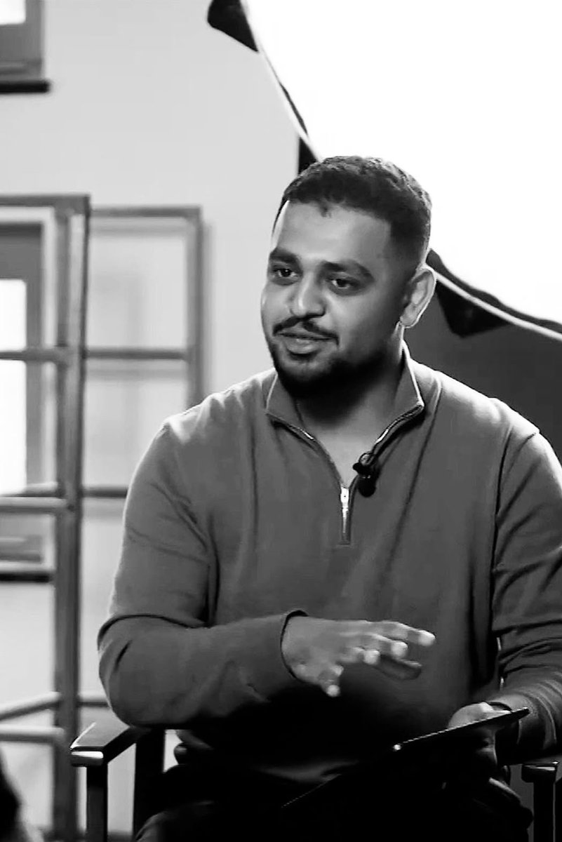 umirf1's tweet photo. HARRY KANE x UMIR IRFAN.

A pleasure to sit down with the England captain to analyse how football has changed tactically, focusing on the finer details of his role over the last twelve months.

Watch here: https://t.co/7hFHG2ojXK https://t.co/XZL9McuIa3
