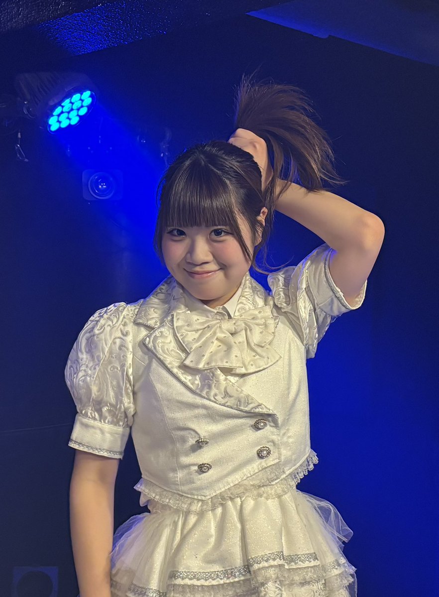 myblu2liquid's tweet photo. 9/2 ミーグリ　ポニーテールDAY
#CHEReB 
#香川悠姫
ゆき「ポニテって馬のしっぽみたい！」
全員「だからポニーテールっていうの！」
今日も平常運転のゆきちゃ🧡
左上の絵はうま🐴です。うさぎ🐰ではないです。
止まってるときれいなお姉さんですが、ポニテで遊んでるお子ちゃま🧡
#ゆきを集めて https://t.co/gdu5hi3OBQ