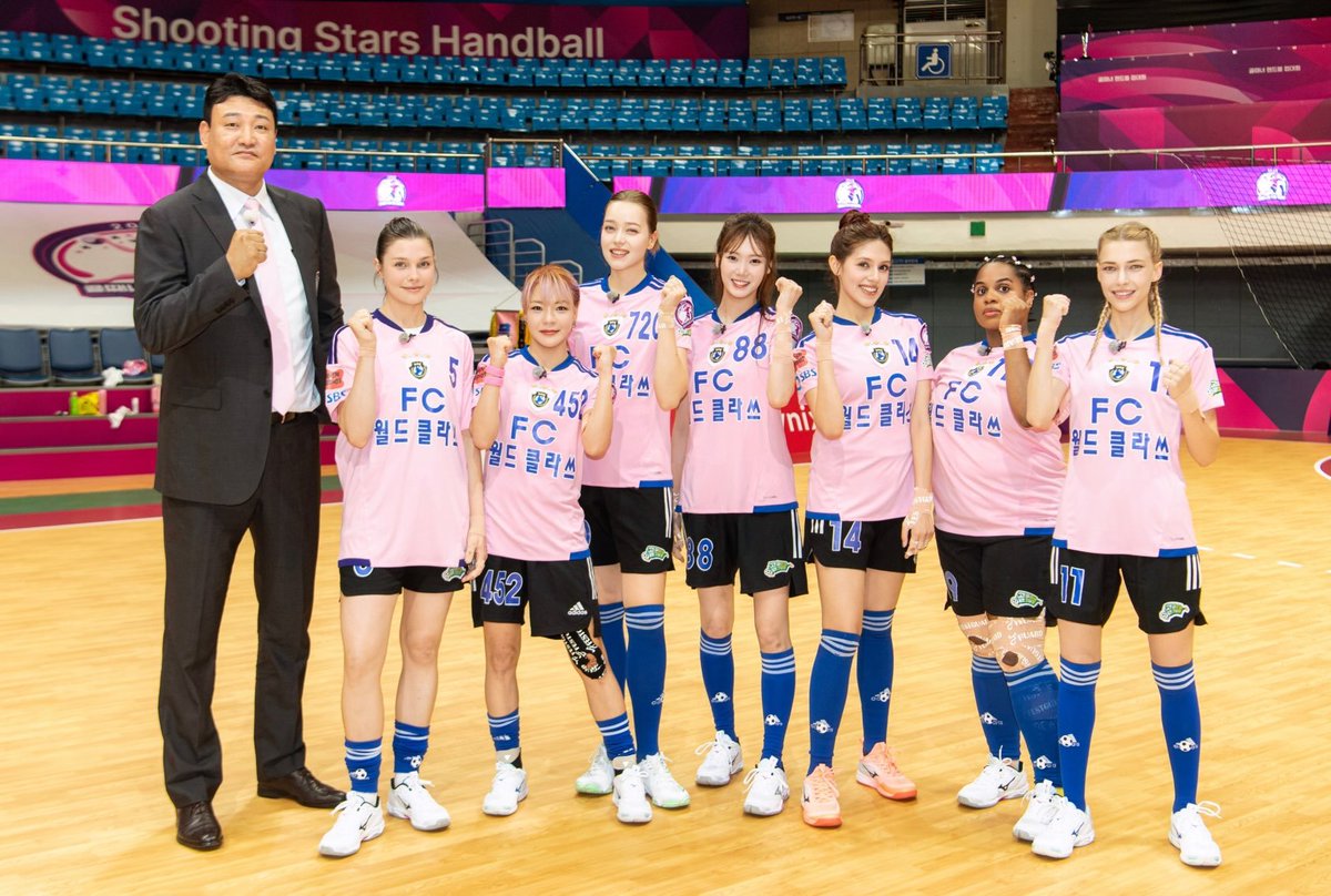 99logs's tweet photo. โข Kick a Goal started a four-episode special where the teams plays handball!
๐:https://t.co/PeyaYBr4QH
#FujimotoAyaka #AYAKA #์์ผ์นด #FCWorldClass #KickAGoal #GirlsPlanet999 #GP999 https://t.co/RI0rse7gD4