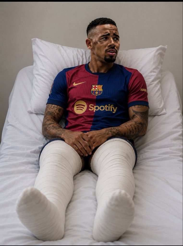 SernaByakko's tweet photo. @Somhiseremfcb YO LE PONDRÍA UN 10 CON LAS NUEVAS INCORPORACIONES ... PURO CRACK DE PRIMER NIVEL ... ESTE BARCITA SI QUE DA MIEDO 😱🤣😱🤣😱. https://t.co/taBC8PrOZW
