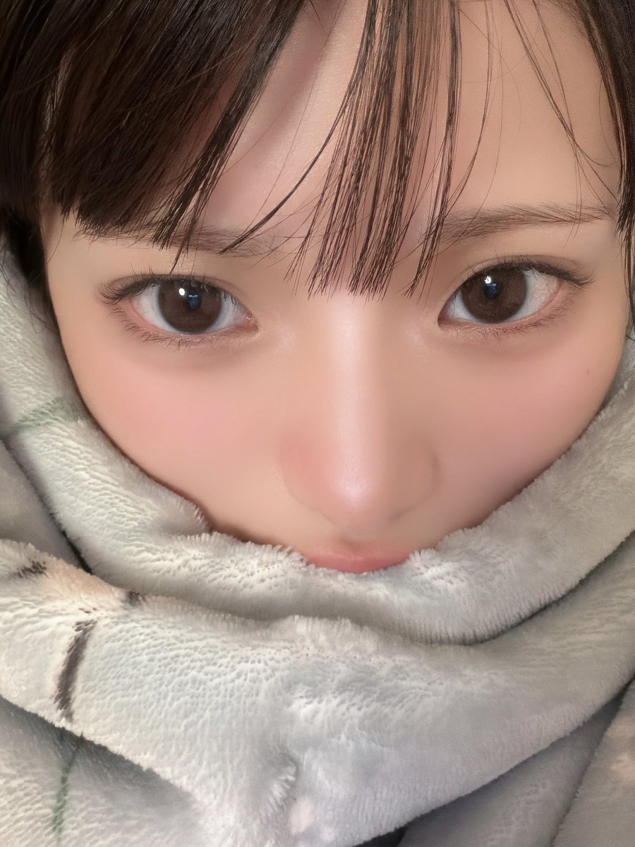 aquamarin__'s tweet photo. おやぷみ😴 https://t.co/SQIN67QIo0