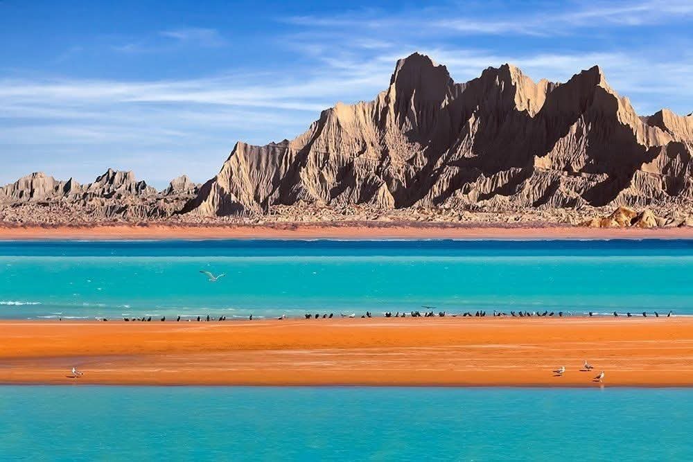 nowruz_ir's tweet photo. خلیج گواتر، #سیستان_و_بلوچستان 😍

نقطه صفر مرزی  ایران و پاکستان https://t.co/3B1XXsSUxX