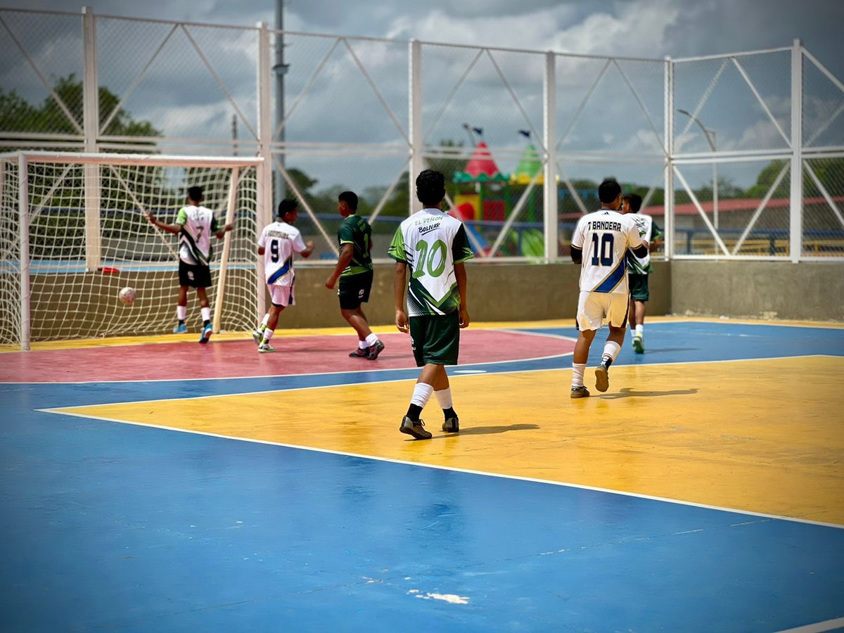 beconi1204's tweet photo. 🏆⚽ ¡San Martín de Loba recibe los Juegos Intercolegiados Zonales! 🏅

Nuestro municipio se convierte en escenario del talento, la disciplina y el espíritu deportivo de nuestros jóvenes, con la realización de los Juegos Intercolegiados Zonales en los diferentes escenarios deportivos de San Martín de Loba.

🤝 Con alegría y compromiso, damos la bienvenida a las delegaciones participantes, reafirmando nuestro compromiso con el deporte, la juventud y la sana convivencia.

¡Que viva el deporte y que brillen nuestros jóvenes! 🏆🇨🇴