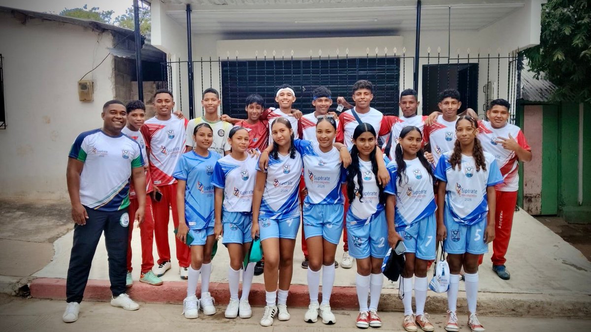 beconi1204's tweet photo. 🏆⚽ ¡San Martín de Loba recibe los Juegos Intercolegiados Zonales! 🏅

Nuestro municipio se convierte en escenario del talento, la disciplina y el espíritu deportivo de nuestros jóvenes, con la realización de los Juegos Intercolegiados Zonales en los diferentes escenarios deportivos de San Martín de Loba.

🤝 Con alegría y compromiso, damos la bienvenida a las delegaciones participantes, reafirmando nuestro compromiso con el deporte, la juventud y la sana convivencia.

¡Que viva el deporte y que brillen nuestros jóvenes! 🏆🇨🇴