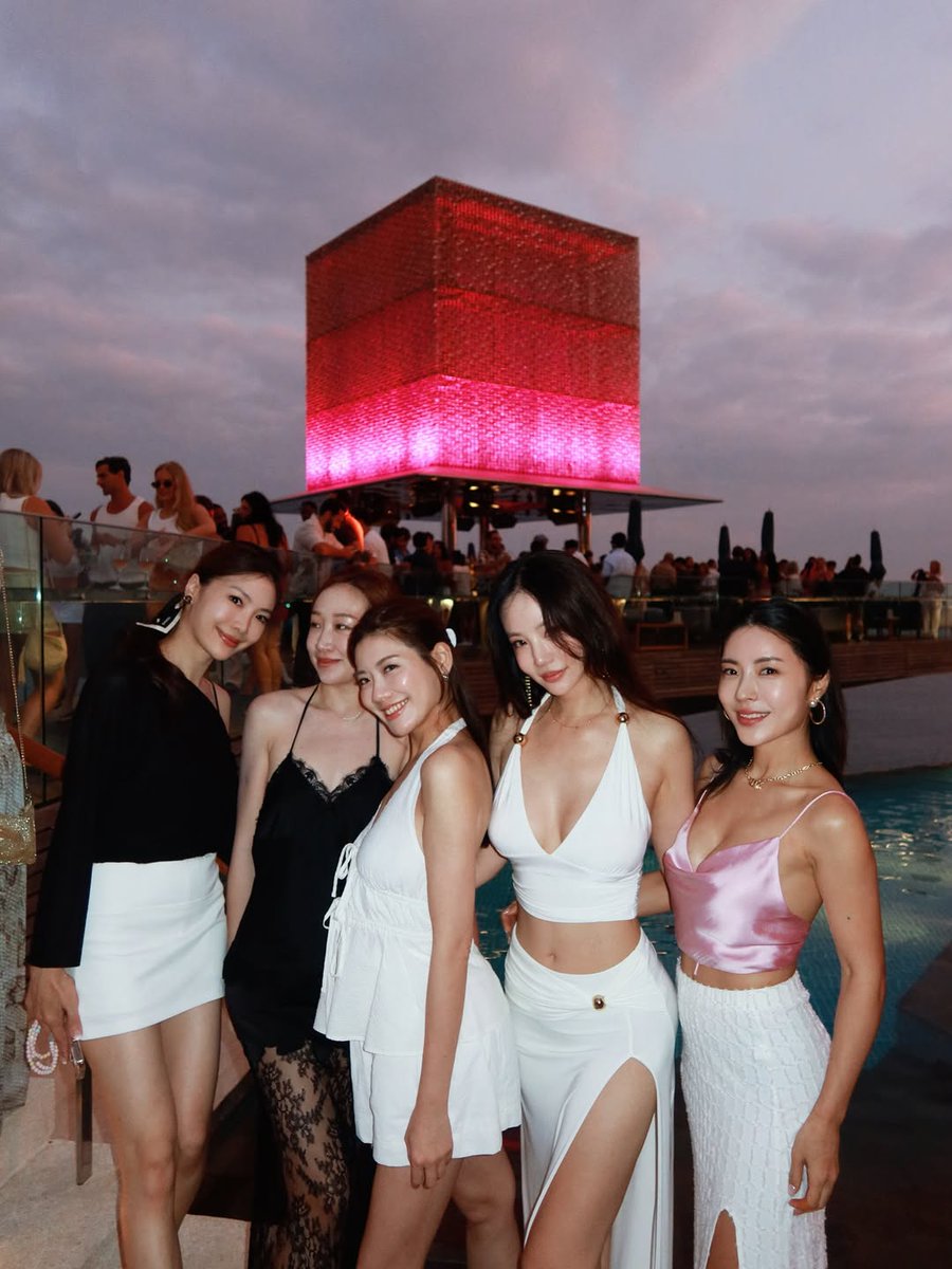 Agent4842's tweet photo. Good music, better views, best company 
Savaya Bali hits different 🌴 https://t.co/X4tQg8pqPF