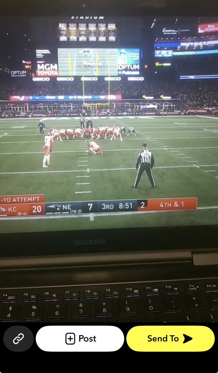 mattcam7's tweet photo. @RyanPaganetti I picked up on this back in December 2019. Notice the difference in background when Chiefs or Pats are kicking https://t.co/d4XcIdMhWN
