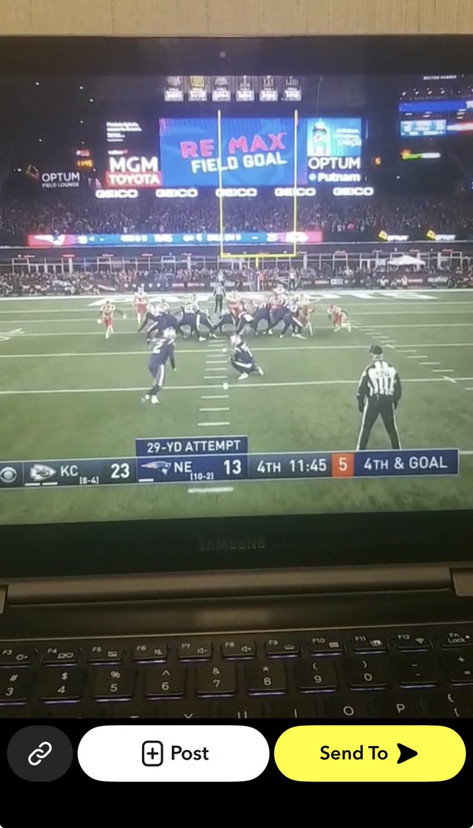mattcam7's tweet photo. @RyanPaganetti I picked up on this back in December 2019. Notice the difference in background when Chiefs or Pats are kicking https://t.co/d4XcIdMhWN