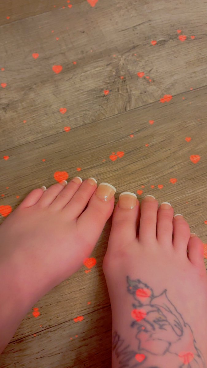 Twinkle_Toes931's tweet photo. Newbie here! DM ME!! https://t.co/YsUgKd4hlw