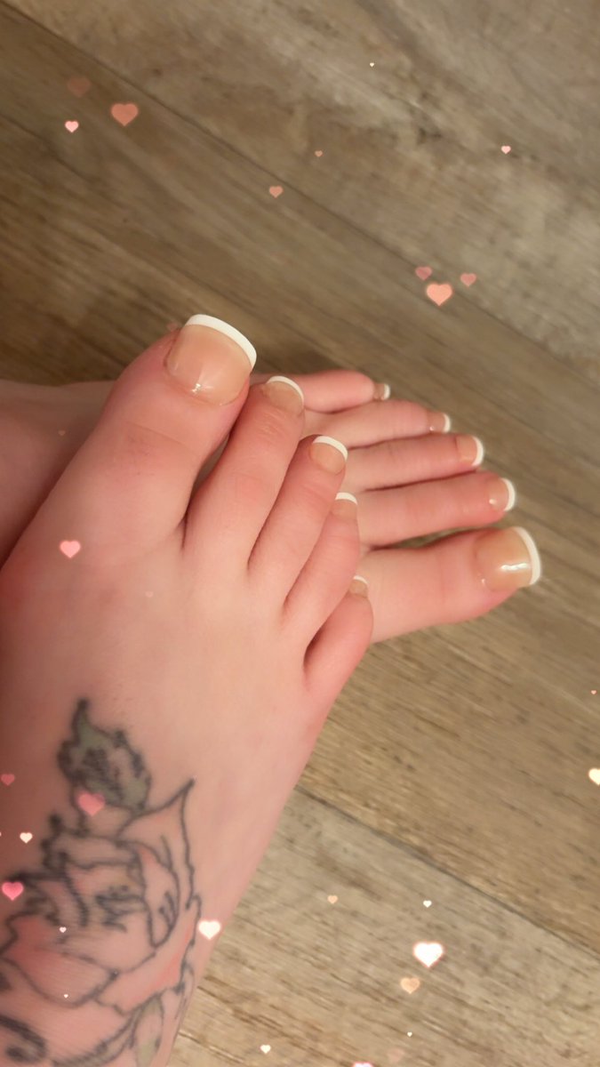 Twinkle_Toes931's tweet photo. Newbie here! DM ME!! https://t.co/YsUgKd4hlw