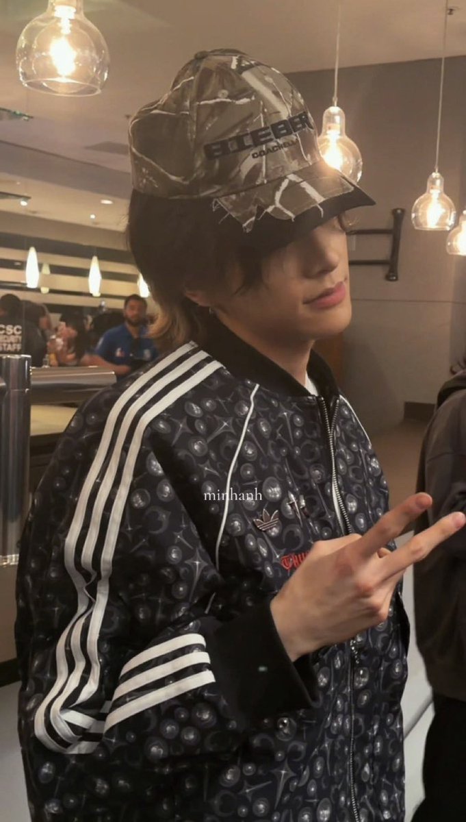 heeejaked's tweet photo. god i love it when he wears hats like this https://t.co/RUGCQfQV7D