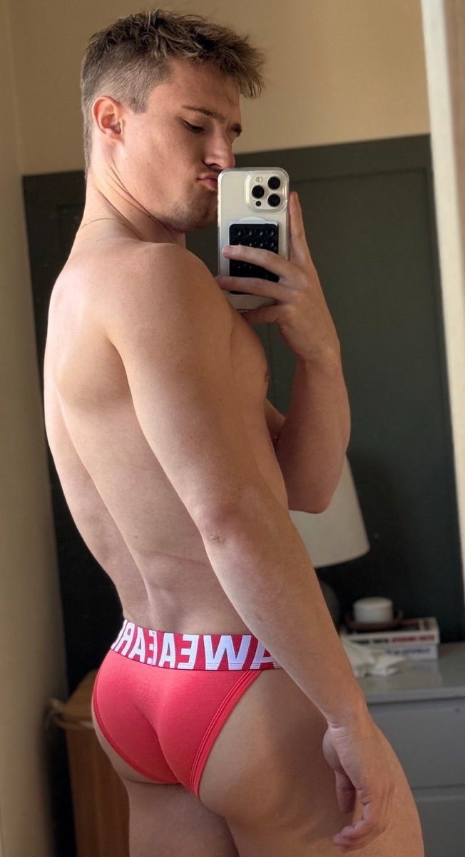 hornyyorkslad1's tweet photo. https://t.co/ev1Tt3Wxx9