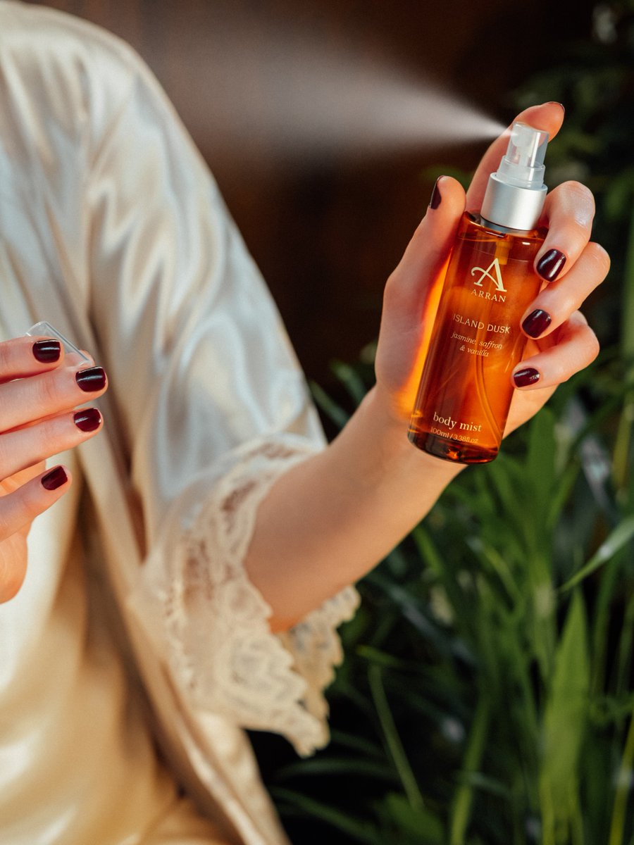 ARRAN_Sense's tweet photo. We’re officially in the ‘ber months… but we’re not quite ready to let summer go 🌅

One last spritz of summer with Island Dusk Body Mist - a little reminder of warm evenings, golden skies and island escapes.

Shop Now: https://t.co/TNqrd95QIW https://t.co/k9RJjoFvQR