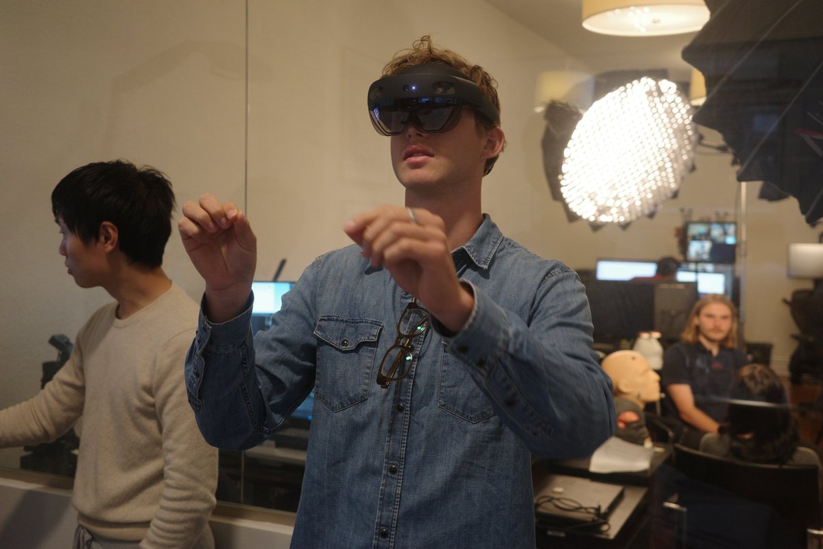TomDuffy487014's tweet photo. truly awesome to go inside @medivis_ai and try understand their mission of making high risk brain and spine surgery safer with AR. 

thanks to the team for having us 💡 https://t.co/04OjMvgXx7