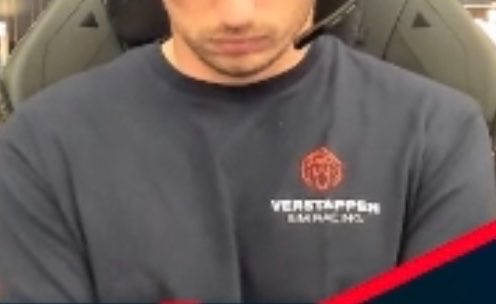versmappen's tweet photo. fuck me man https://t.co/IyUc6ouQoO