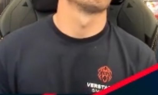 versmappen's tweet photo. fuck me man https://t.co/IyUc6ouQoO