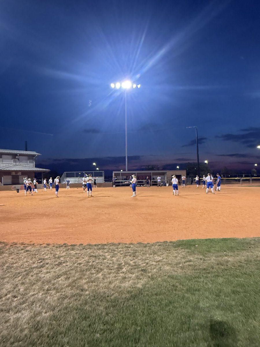 IdahoIntensity's tweet photo. Practice #1 in the books, for our 16s and 18s, and it was 🔥. We give our players most of of August off. It’s a time to reset, to be kids and to work with their individual coaches. We come back refreshed and ready to get after it. Our practices are allgas!nobrakes!! from min 1. https://t.co/A0njxjDcsI