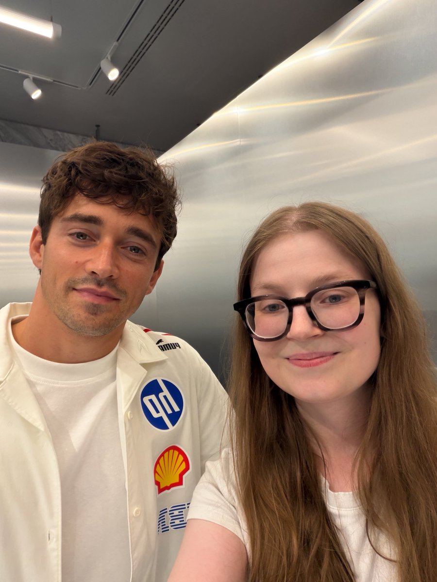 srctlnx's tweet photo. Meeting Charles yesterday was such a fever dream!! 😭🫶🏻 https://t.co/kE2tnXQH7g