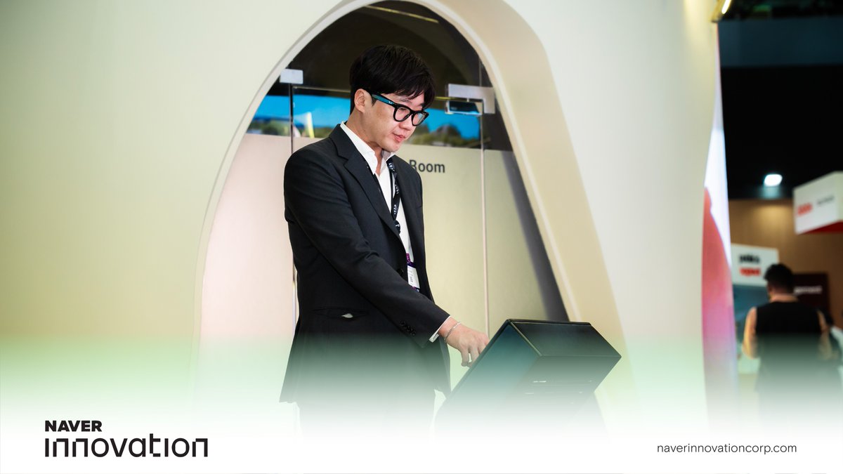 NaverInnovation's tweet photo. استقبل جناحنا NAVER Innovation في ليب 26 زواره، مستعرضًا مجموعة من الحلول الذكية، ضمن تجربة أتاحت التعرّف على أبرز التوجهات الرقمية في القطاعين العقاري والتقني.

At LEAP 26, the NAVER Innovation pavilion showcased a range of smart solutions through an engaging experience that highlighted key digital trends across the real estate and technology sectors.